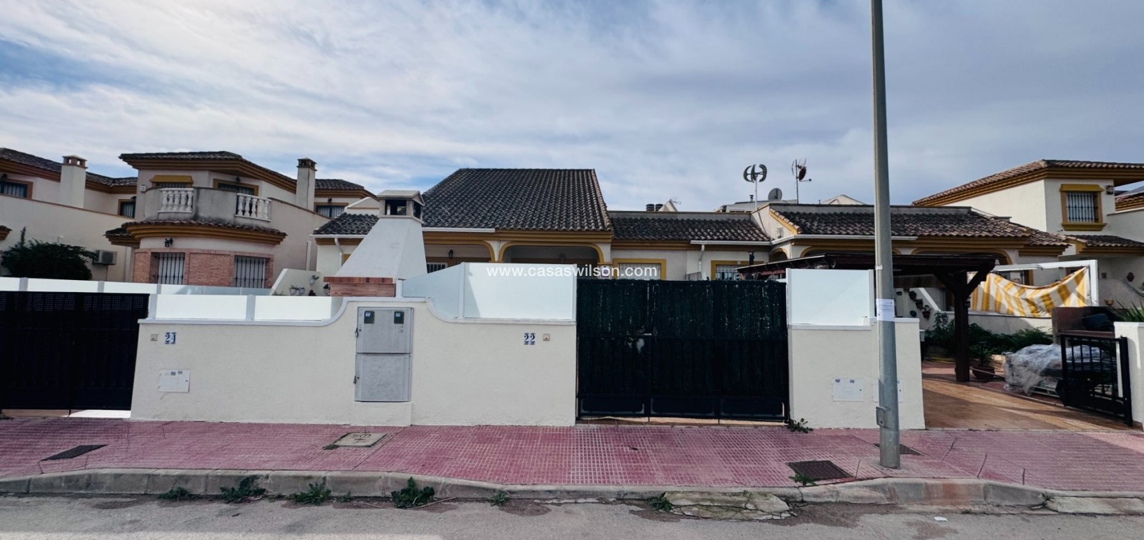 Venta - Adosado - Daya Nueva