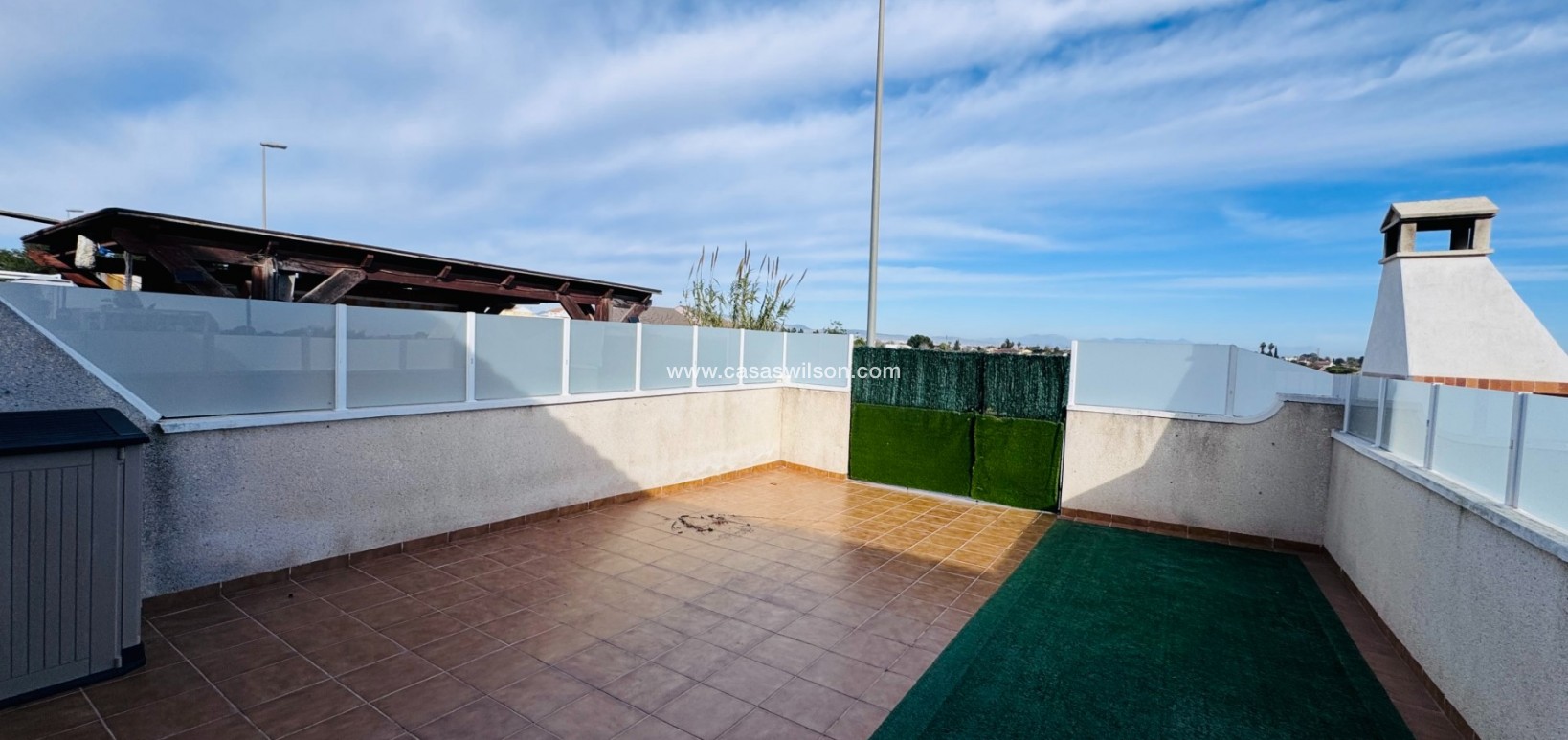 Venta - Adosado - Daya Nueva