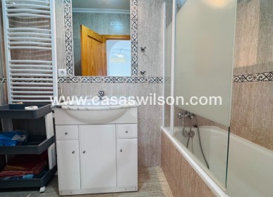 Venta - Adosado - Daya Nueva