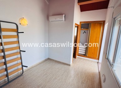 Venta - Adosado - Daya Nueva