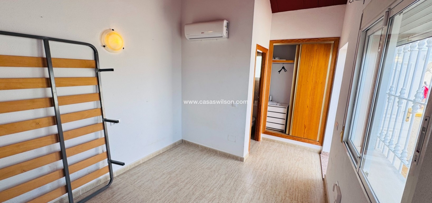 Venta - Adosado - Daya Nueva