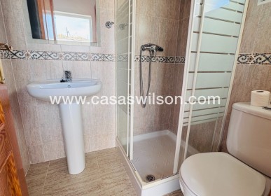 Venta - Adosado - Daya Nueva