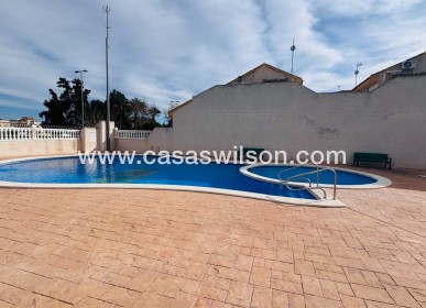 Venta - Adosado - Daya Nueva