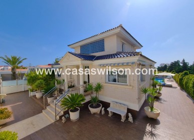 Venta - Chalet - Torrevieja - La Mata