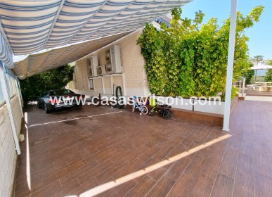 Venta - Chalet - Torrevieja - La Mata