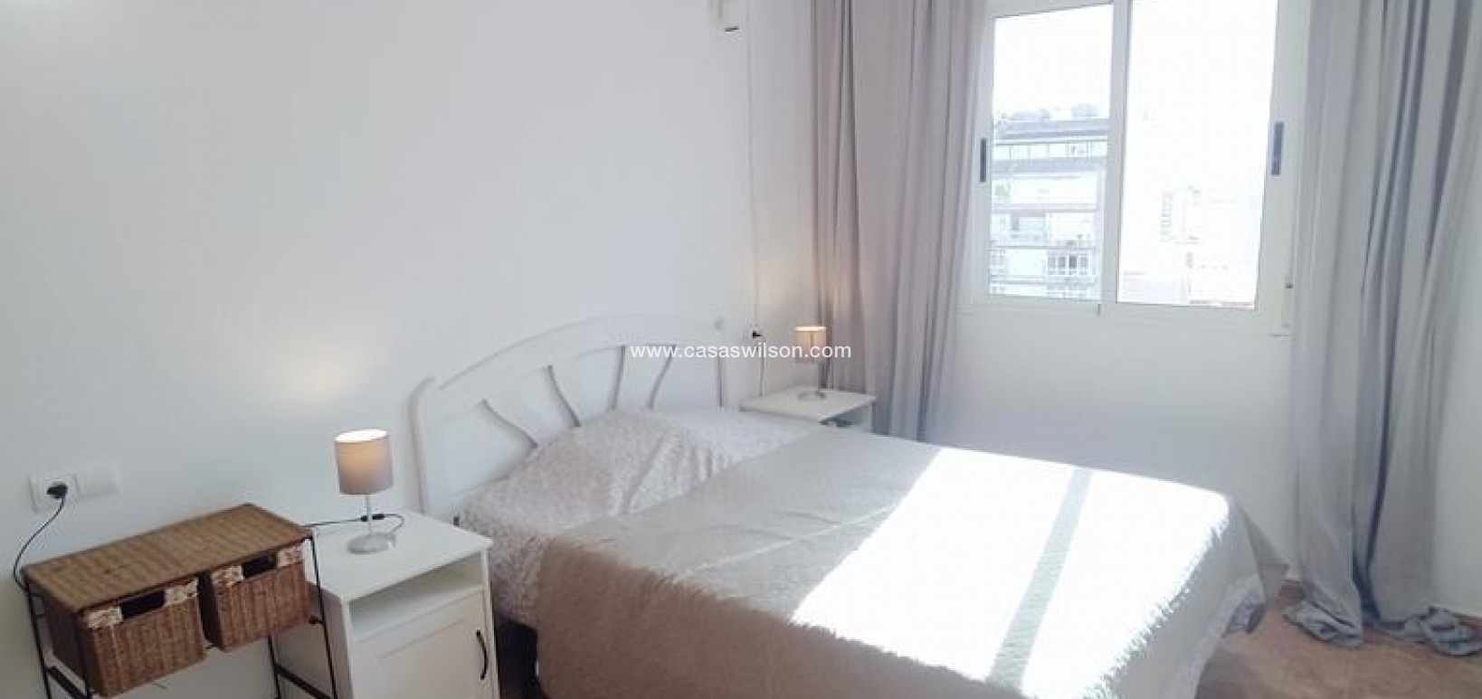 Sale - Apartment - Torrevieja - CASCO URBANO