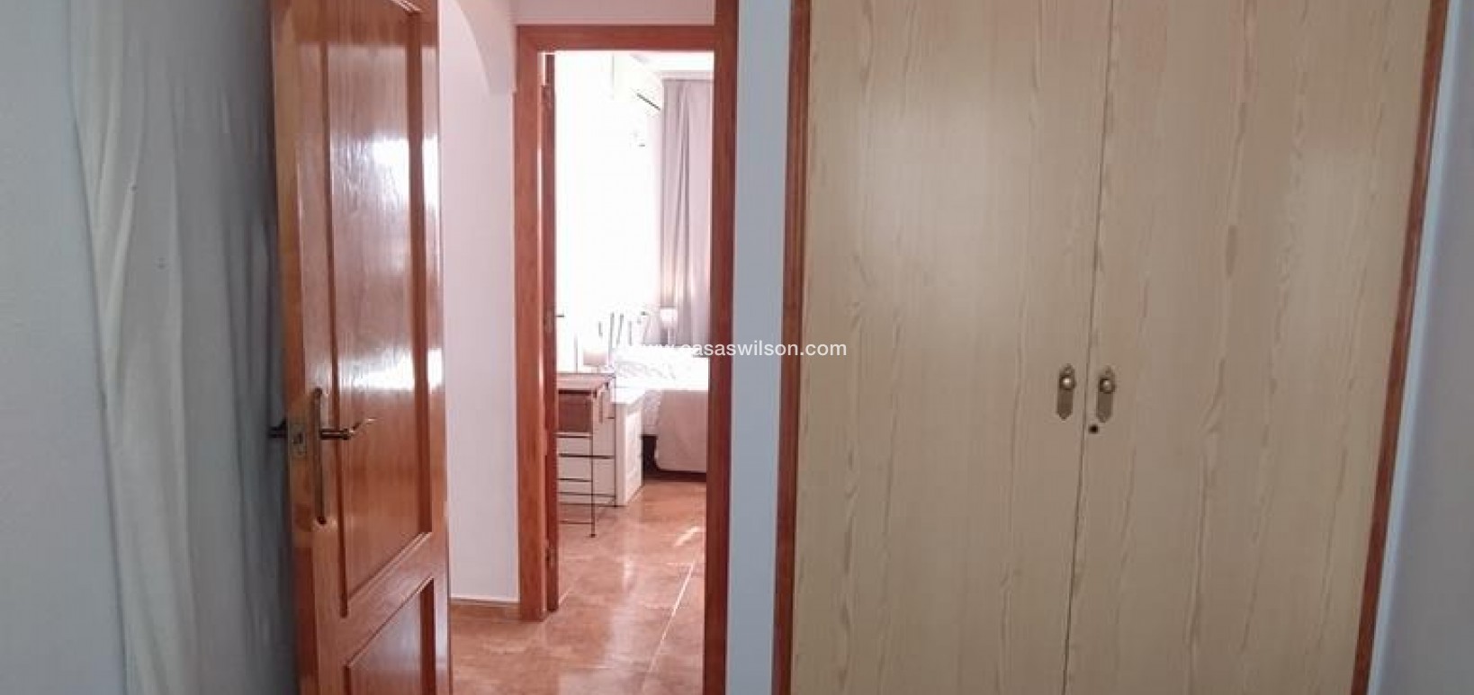 Sale - Apartment - Torrevieja - CASCO URBANO