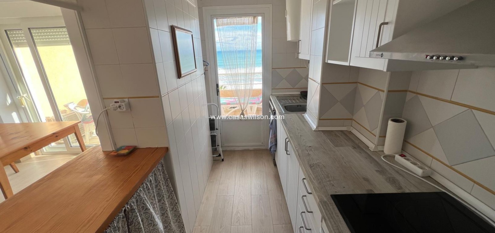 Sale - Apartment - Torrevieja - La Mata pueblo