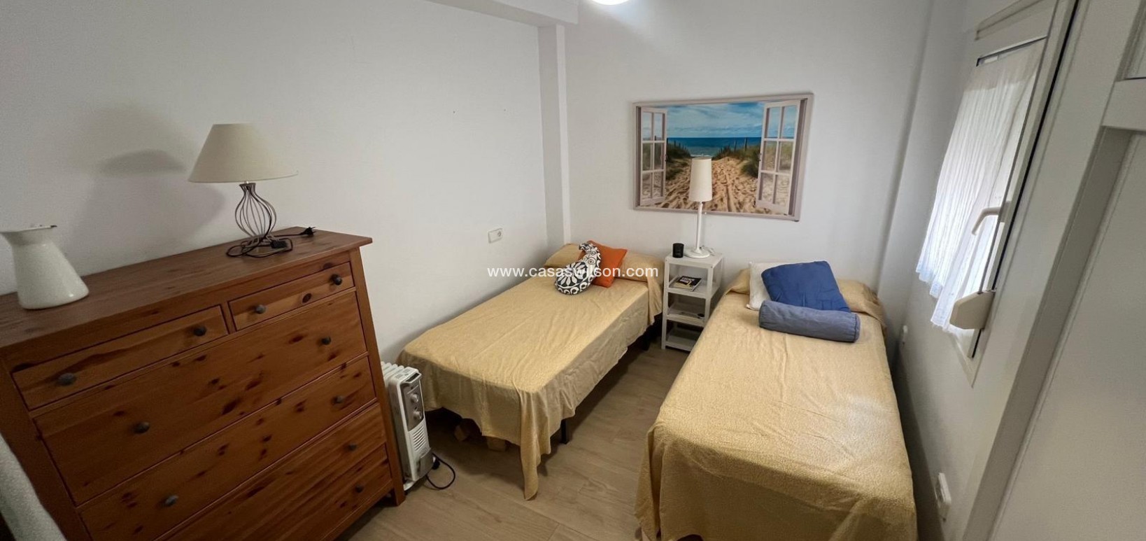 Sale - Apartment - Torrevieja - La Mata pueblo