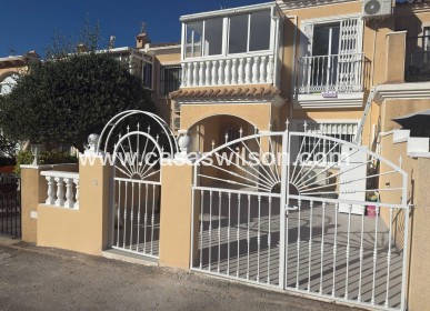 Sale - Townhouse - Torrevieja - Aguas Nuevas