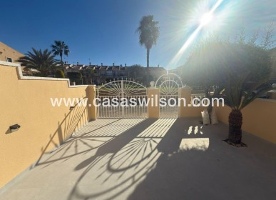 Sale - Townhouse - Torrevieja - Aguas Nuevas