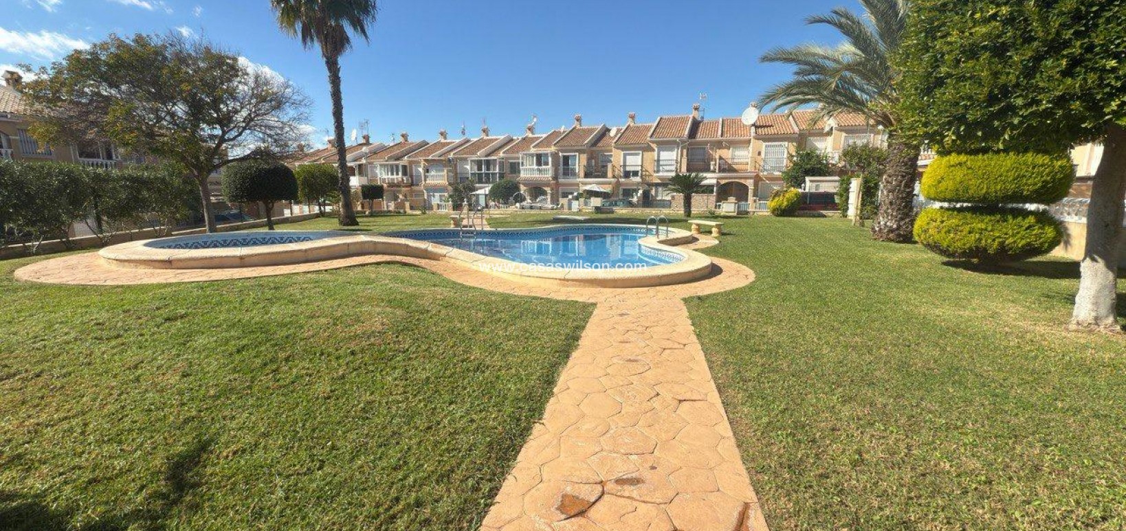 Sale - Townhouse - Torrevieja - Aguas Nuevas