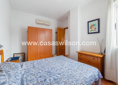 Sale - Apartment - Torrevieja - Centro