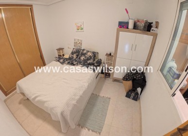 Sale - Apartment - Torrevieja - Centro