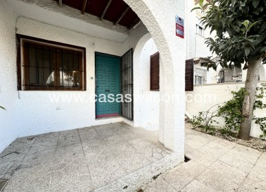 Sale - Townhouse - Torrevieja - Costa Blanca