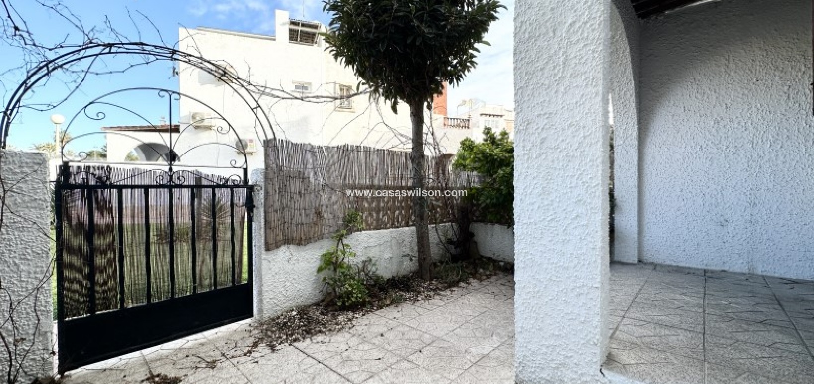 Sale - Townhouse - Torrevieja - Costa Blanca