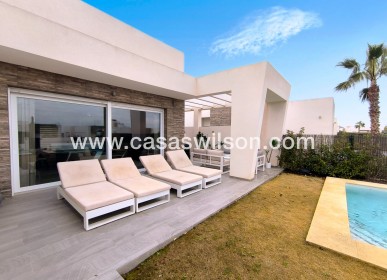 Sale - Villa - Algorfa