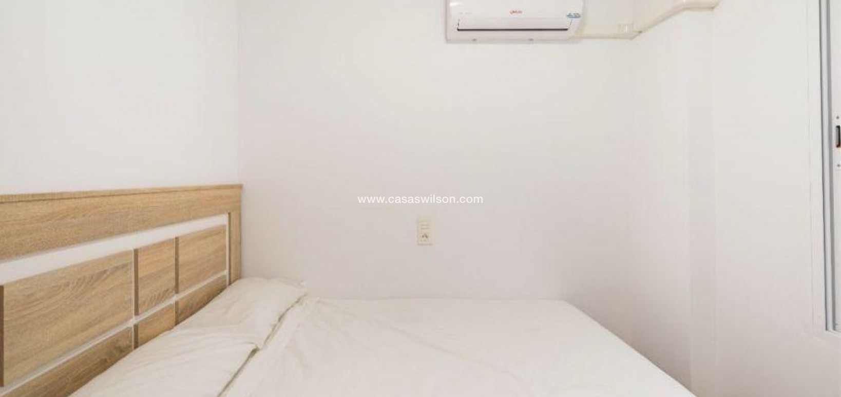 Sale - Apartment - Torrevieja - La Mata pueblo