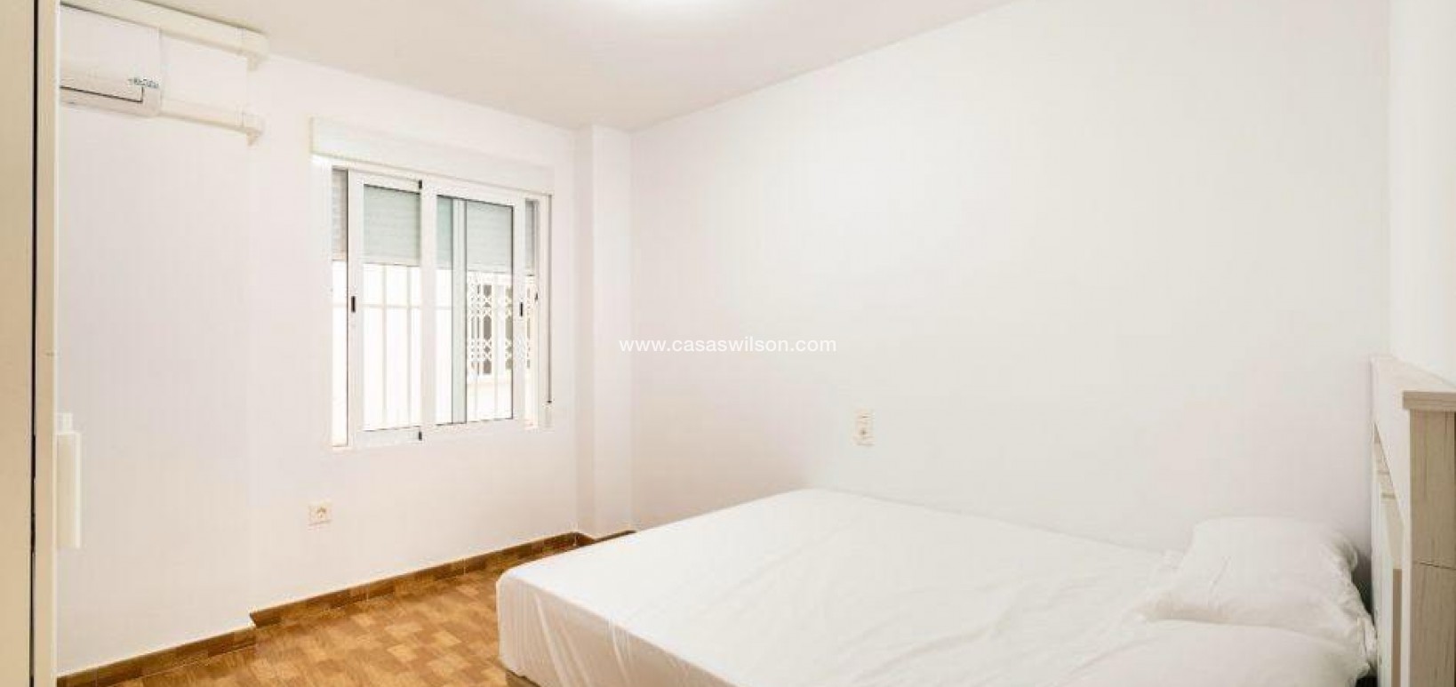 Sale - Apartment - Torrevieja - La Mata pueblo