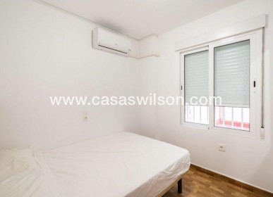 Sale - Apartment - Torrevieja - La Mata pueblo