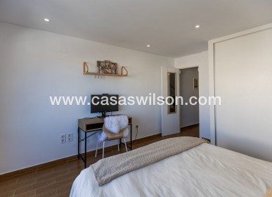 Sale - Townhouse - Torrevieja - Costa Blanca