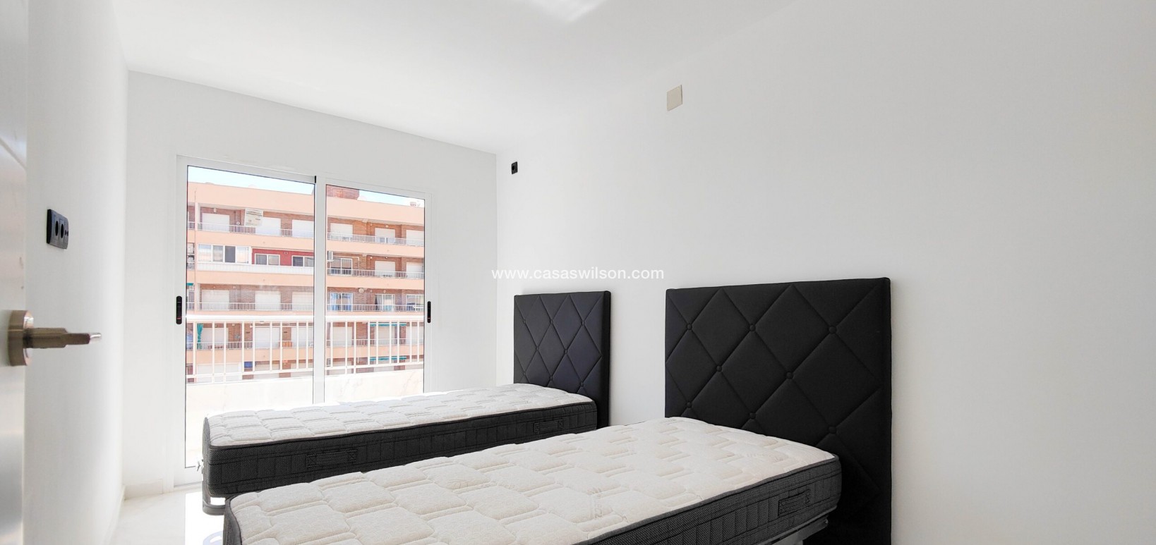 Sale - Appartement - Torrevieja - Costa Blanca