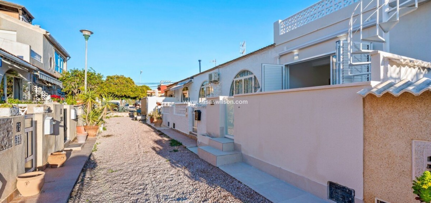 Sale - Townhouse - Torrevieja - Costa Blanca