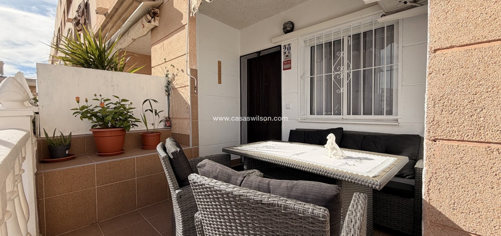 Sale - Apartment - Torrevieja - Urb. Calas Blancas III