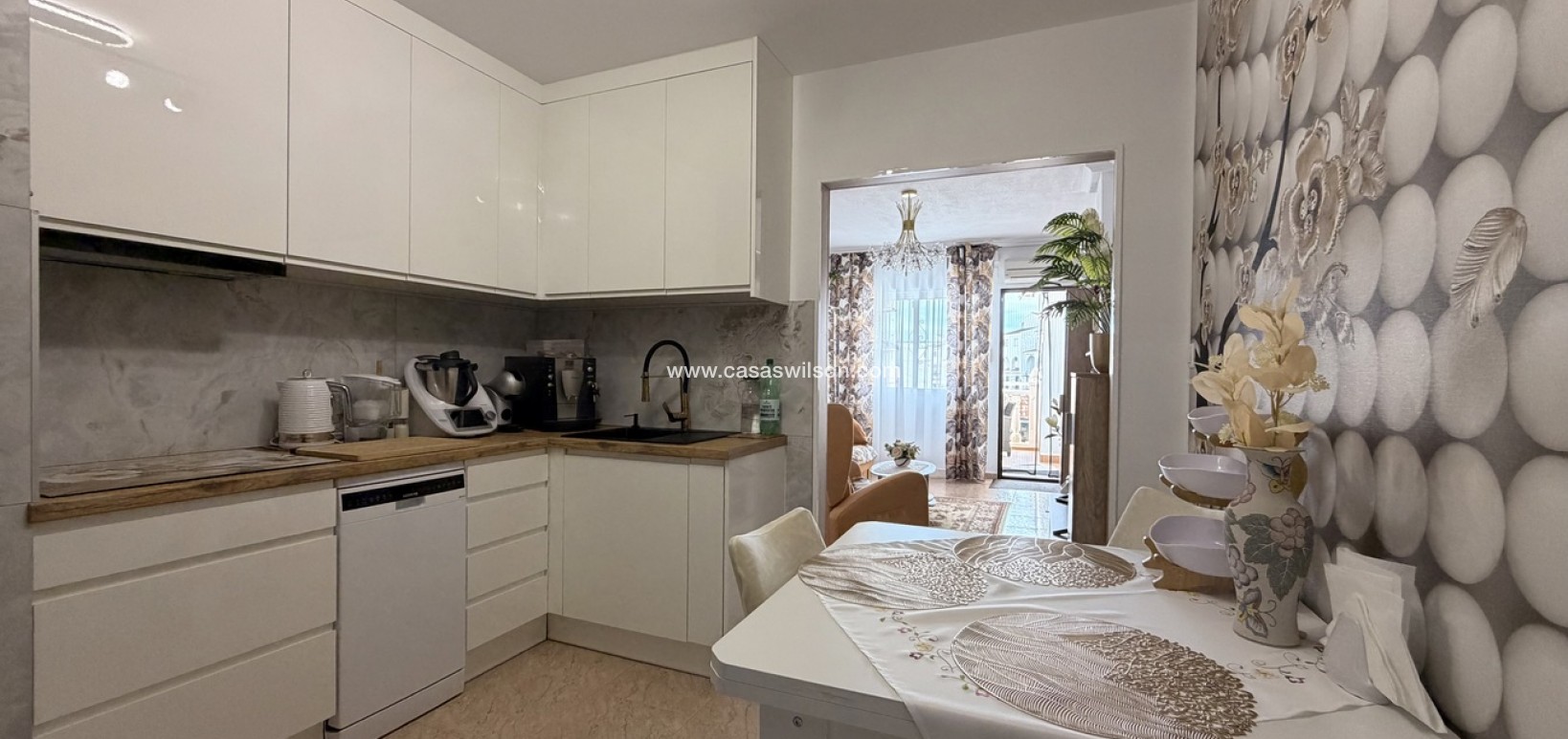 Sale - Apartment - Torrevieja - Urb. Calas Blancas III