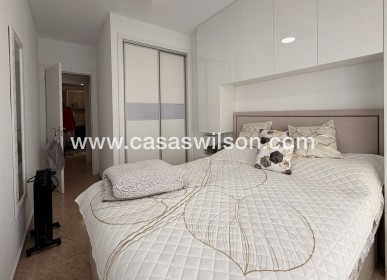 Sale - Apartment - Torrevieja - Urb. Calas Blancas III