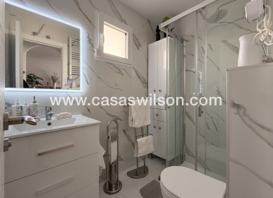 Sale - Apartment - Torrevieja - Urb. Calas Blancas III