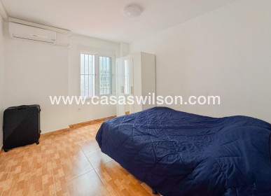 Sale - Apartment - Torrevieja - La Mata pueblo