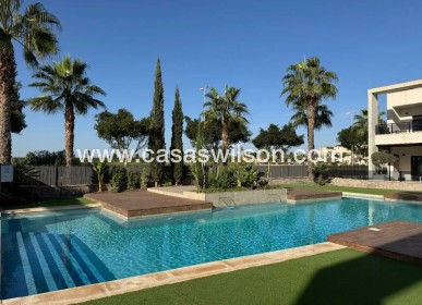 Sale - Bungalow - El Raso