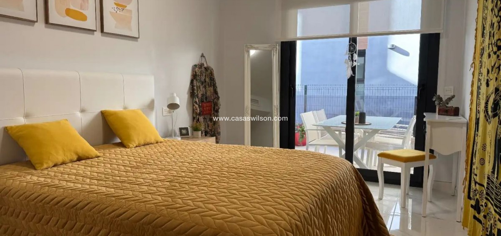 Sale - Bungalow - El Raso