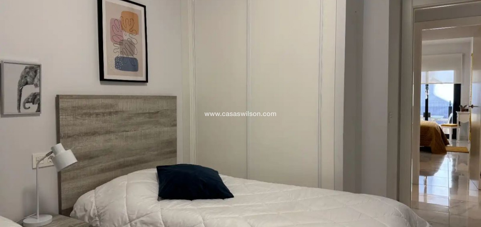 Sale - Bungalow - El Raso