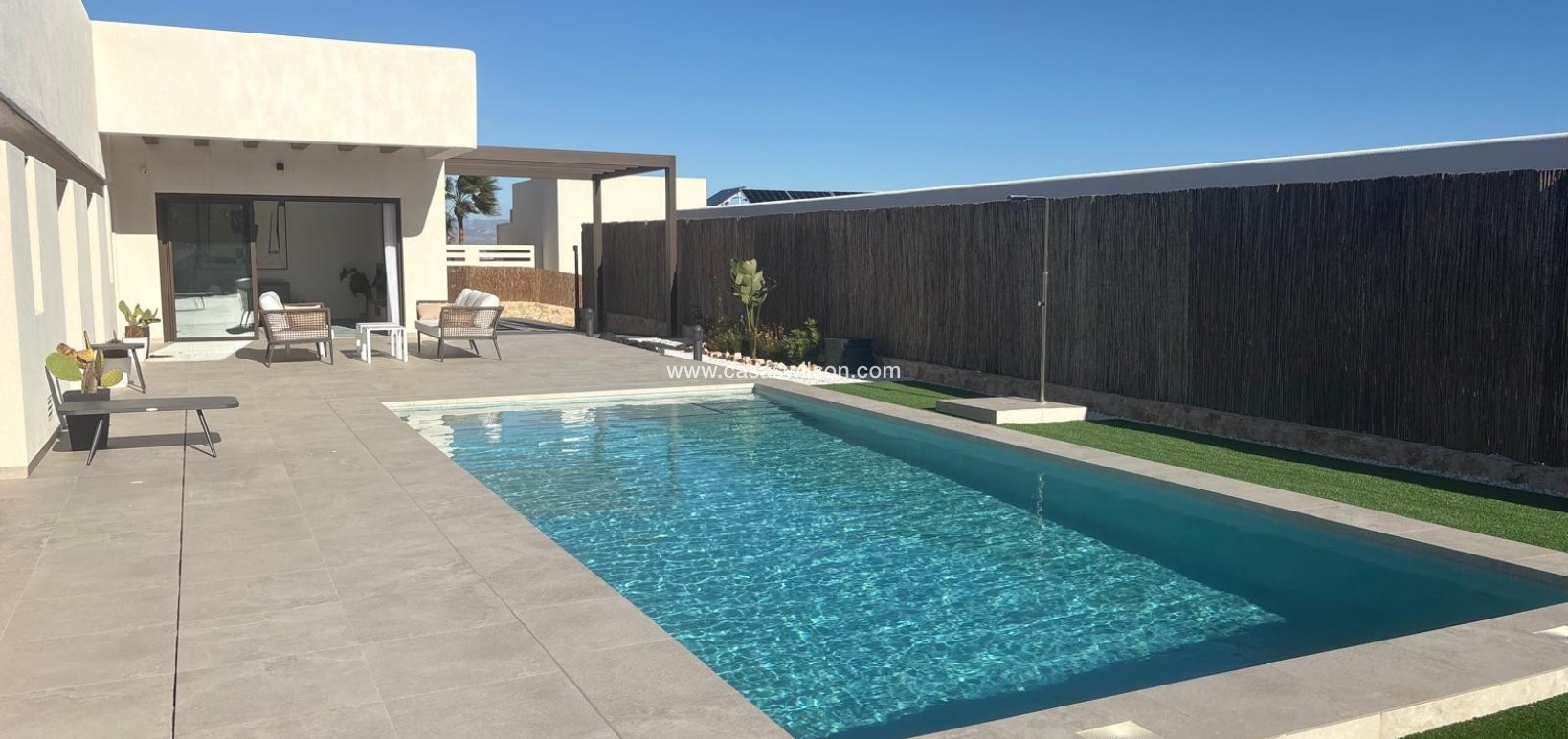 Venta - Chalet - Algorfa