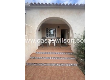 Sale - Townhouse - Torrevieja - Aguas Nuevas