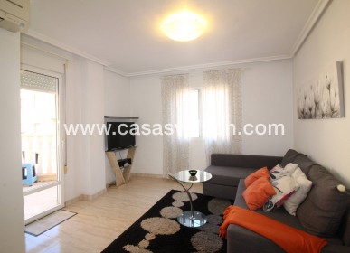 Sale - Apartment - Torrevieja - Centro