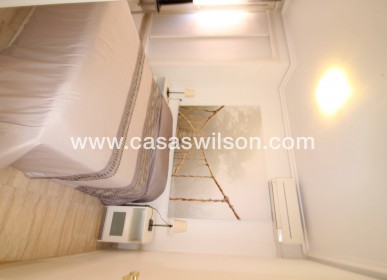 Sale - Apartment - Torrevieja - Centro