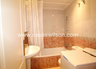 Sale - Apartment - Torrevieja - Centro