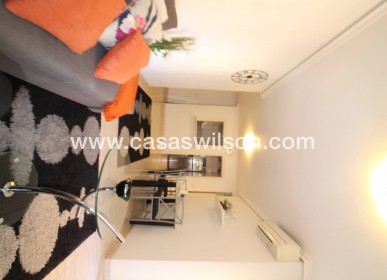 Sale - Apartment - Torrevieja - Centro