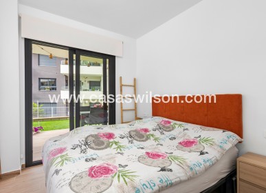 Sale - Apartment - Villamartin - Costa Blanca