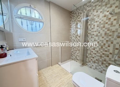 Sale - Villa - Villamartin - Villamartín