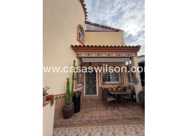 Sale - Villa - Orihuela Costa - Playa Flamenca