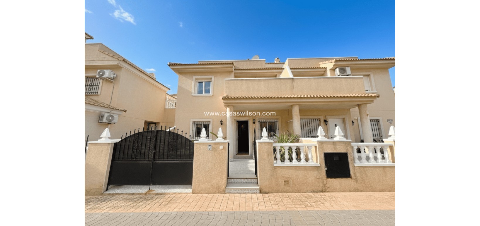 Sale - Townhouse - La Zenia