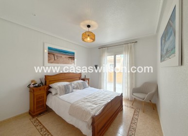 Sale - Townhouse - La Zenia