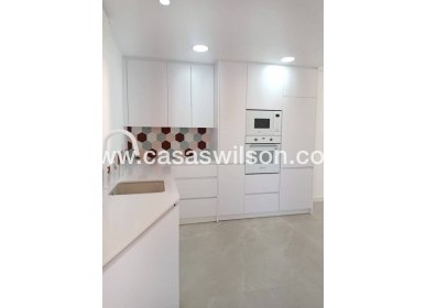 Sale - Townhouse - Pilar de la Horadada