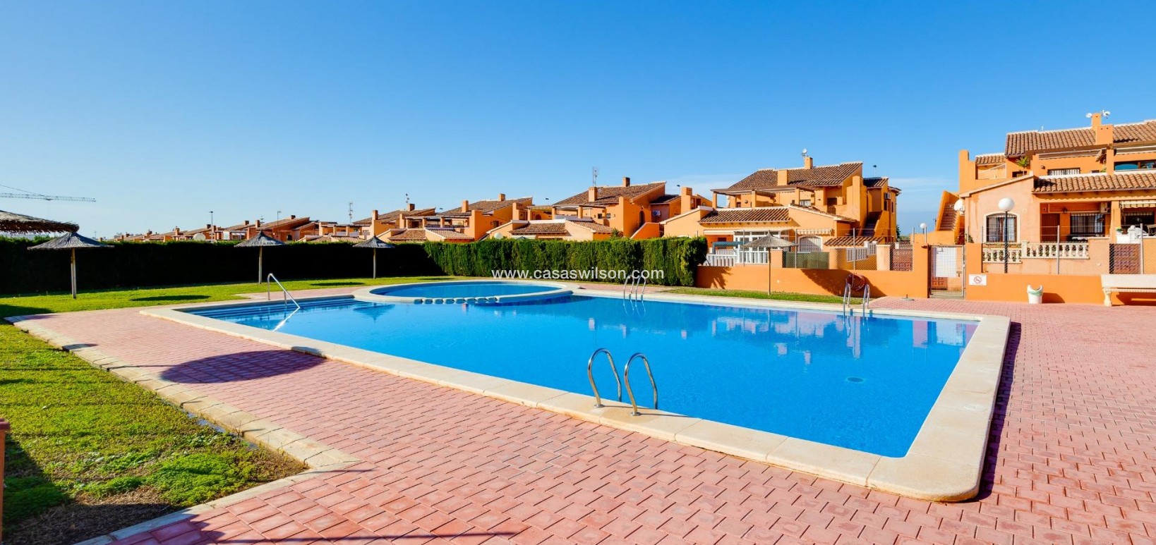 Venta - Bungalow - Torrevieja - Aguas Nuevas