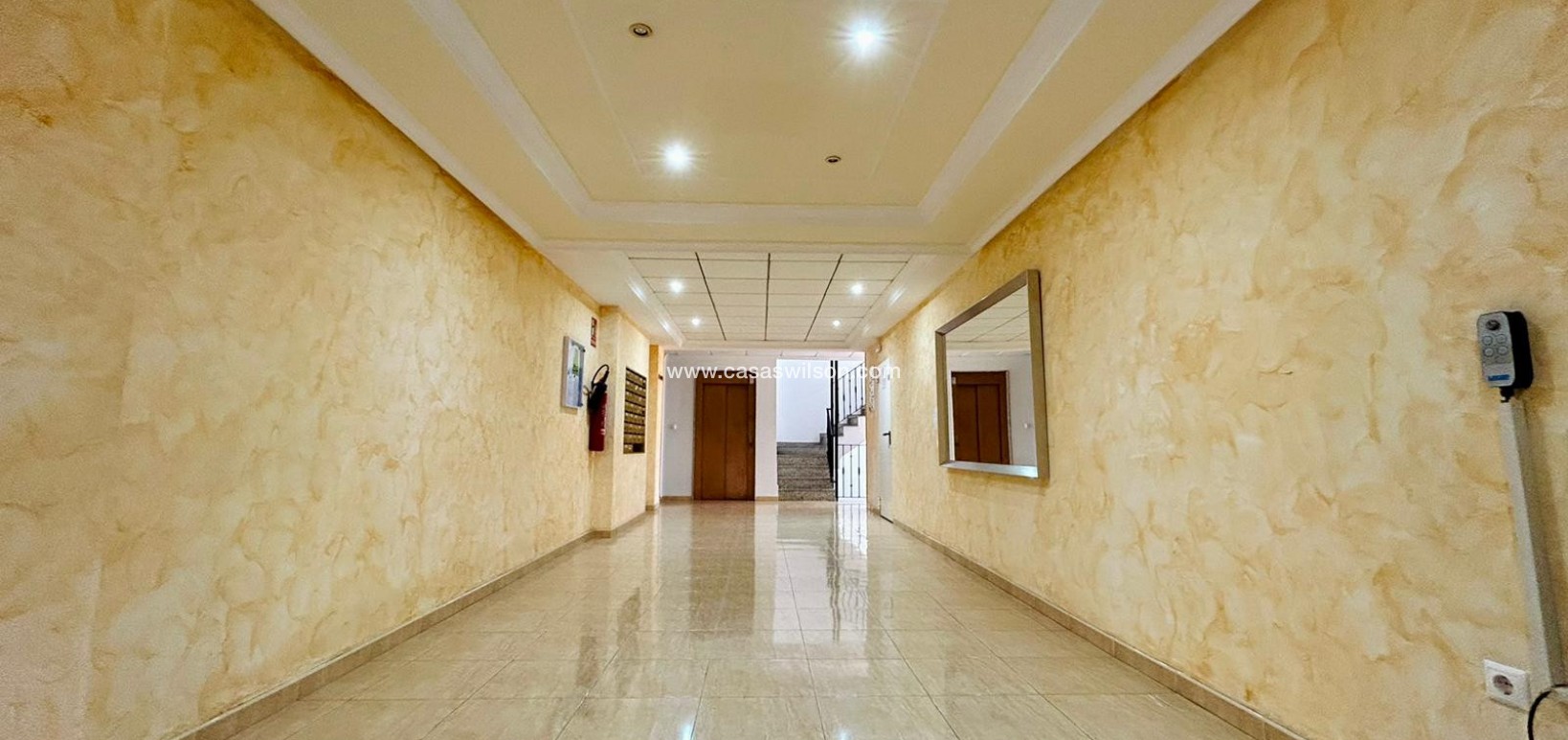 Sale - Appartement - San Isidro - Inland