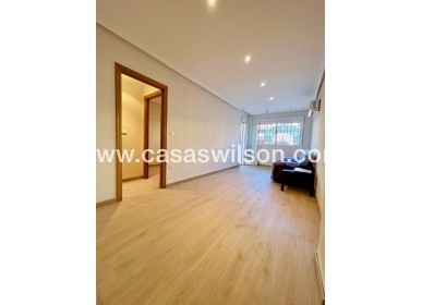 Sale - Appartement - San Isidro - Inland